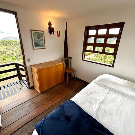 Cachoeira E Pousada Paraiso Dos Pandavas Алту-Параизу-ди-Гояс Экстерьер фото